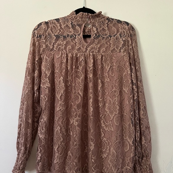 Lace Blouse - Picture 3 of 5